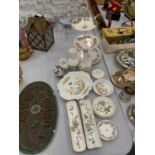 A COLLECTION OF CERAMIC ITEMS TO INCLUDE AYNSLEY, ROYAL WORCESTER AND CROWN STAFFORDSHIRE