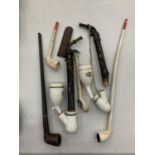 AN ASSORTMENT OF PIPES TO INCLUDE WOODEN AND CERAMIC