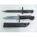 A WORLD WAR II BRITISH NO.5 BAYONET, 19.5CM BLADE MARKED N187, FURTHER BAYONET (A/F) AND SCABARD (2)