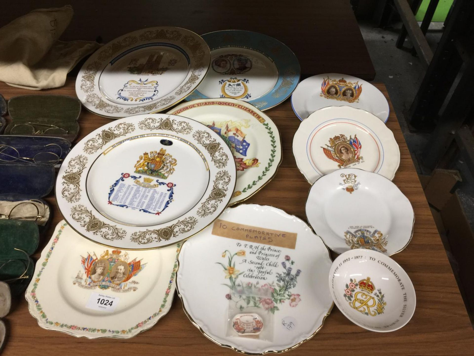 TEN ROYAL COMMEMORATIVE PLATES