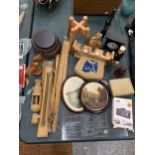 A LARGE SELECTION OF COLLECTABLES TO INCLUDE PICTURES, YARD STICK, WOODEN DISPLAY BASES, ORNAMENTS