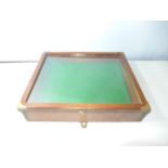 A WOOD GLAZED DISPLAY CASE, WIDTH 41CM, DEPTH 34CM, HEIGHT 9CM