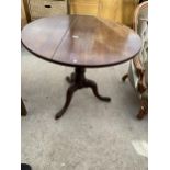 A GEORGIAN MAHOGANY SNAP-TOP TABLE ON TRIPOD BASE, 34" DIAMETER