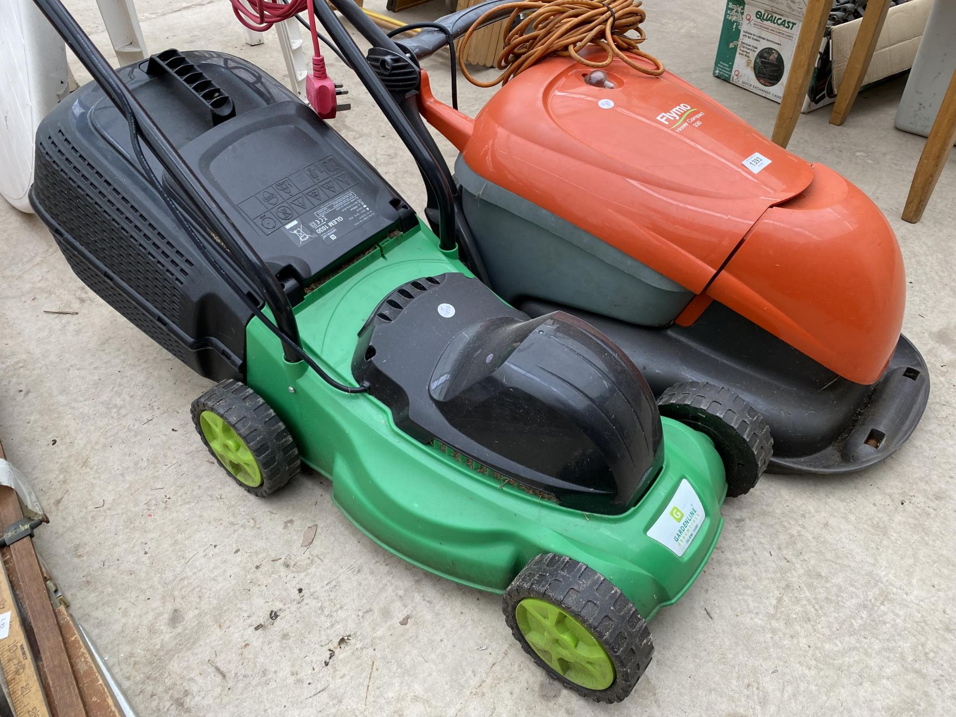 A FLYMO HOVER COMPACT 330 ELECTRIC LAWN MOWER AND A FURTHER GARDENLINE ELECTRIC LAWN MOWER - Image 2 of 2