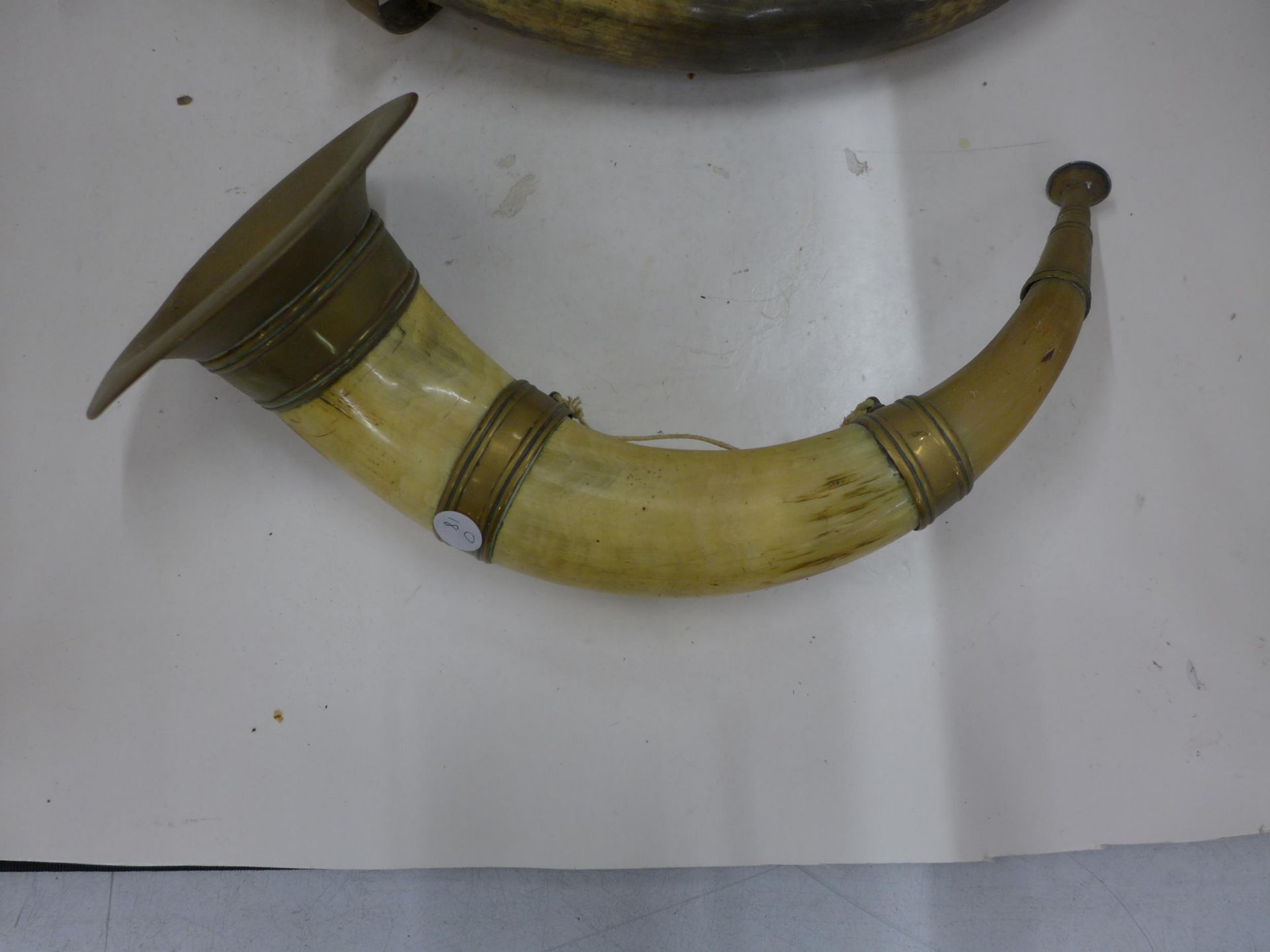 TWO LARGE VINTAGE BRASS MOUNTED HORN BUGLES, LENGTHS, 39CM AND 50CM (ONE A/F) - Image 2 of 4