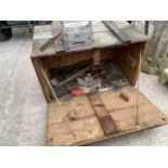 A VINTAGE WOODEN TOOL CHEST CONTAINING PLANES AND CHISELS ETC