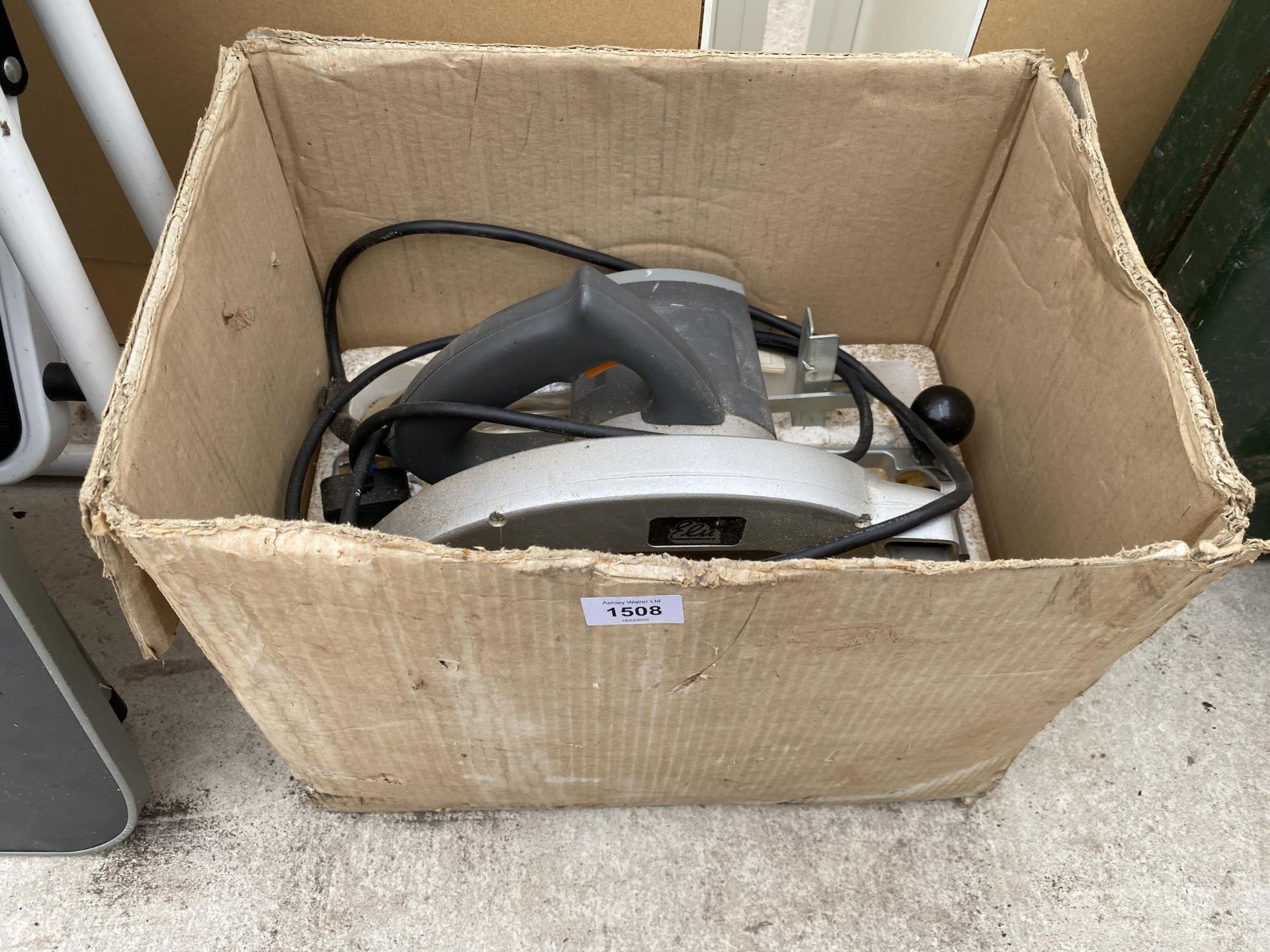 A LARGE CIRCULAR SAW BELIEVED IN WORKING ORDER BUT NO WARRANTY