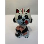 A LORNA BAILEY HAND PAINTED AND SIGNED CAT GOOD CATCH