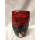 A HAND PAINTED ANITA HARRIS PENGUIN VASE SIGNED IN GOLD