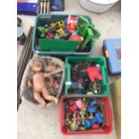 AN ASSORTMENT OF VINTAGE CHILDRENS TOYS TO INCLUDE VEHICLES, ACTION MAN CLOTHING ETC