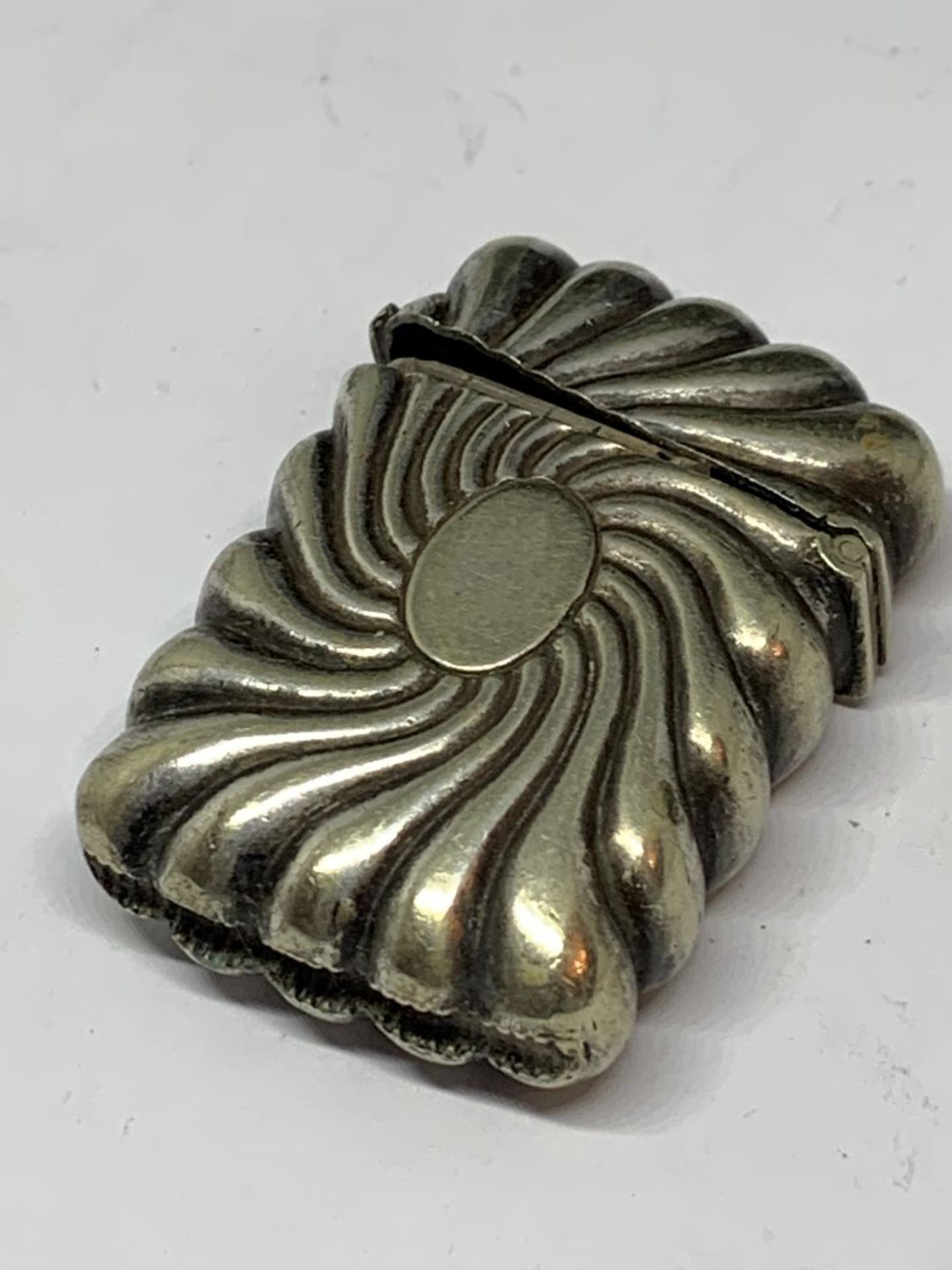 A WHITE METAL VESTA CASE - Image 2 of 3