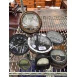 AN ASSORTMENT OF VINTAGE AMP METERS AND SPEEDOMETERS