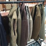 AN ASSORTMENT OF GENTS JACKETS TO INCLUDE A JACK MURPHY GILET ETC