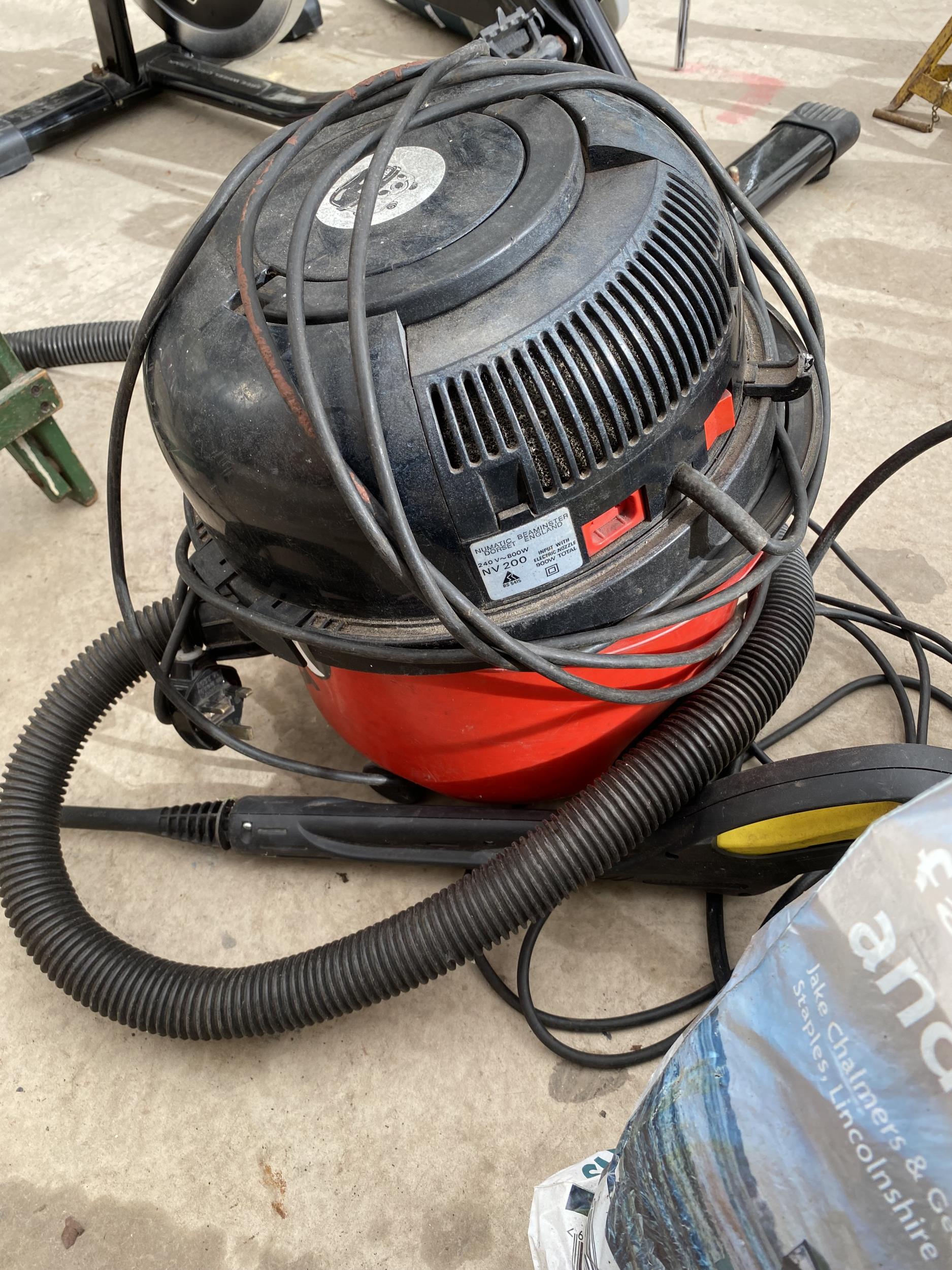 AN ASSORTMENT OF ITEMS TO INCLUDE A HENRY HOOVER, A KARCHER K2.19 PRESSURE WASHER AND A PORTABLE GAS - Image 2 of 5