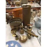 A QUANTITY OF BRASSWARE TO INCLUDE A TRENCH ART VASE, PLANTER, CANNON, GOBLET, ETC