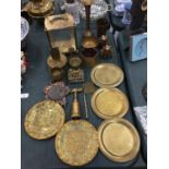 A QUANTITY OF BRASSWARE TO INCLUDE, PLATES, CORKSCREW, A BRASS CASE FOR A CARRIAGE CLOCK, BOWLS, ETC