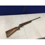 A BSA METEOR AIR RIFLE IN WORKING ORDER BUT NO WARRANTY