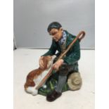 A ROYAL DOULTON CERAMIC CHARACTER FIGURE ? THE MASTER ? HN2325 ? HEIGHT 15CM