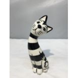 A LORNA BAILEY HAND PAINTED AND SIGNED CAT HUMBUG