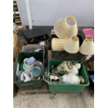 AN ASSORTMENT OF HOUSEHOLD CLEARANCE ITEMS TO INCLUDE CERAMICS, GLASS WARE AND LAMPS ETC