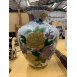 AN ORIENTAL CLOISONNE VASE WITH ENAMELLED FLOWER DESIGN, HEIGHT APPROX 26CM