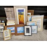 AN ASSORTMENT OF FRAMED PRINTS AND PICTURES