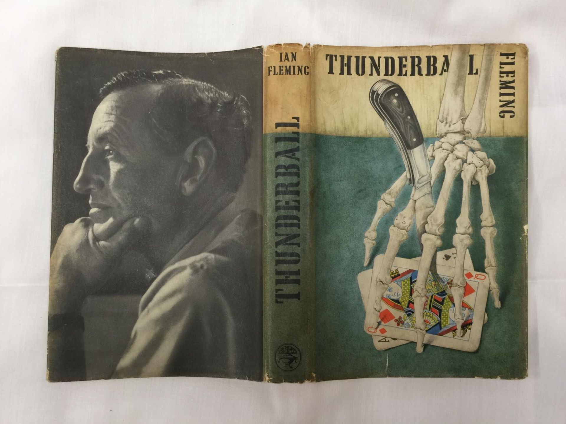 A FIRST EDITION JAMES BOND NOVEL - THUNDERBALL BY IAN FLEMING, HARDBACK WITH ORIGINAL DUST - Image 12 of 13