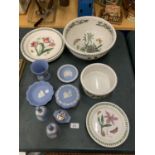 A COLLECTION OF PORTMERION 'THE BOTANIC GARDEN' AND WEDGWOOD JASPER WARE TO INCLUDE A LARGE BOWL,