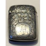 A HALLMARKED BIRMINGHAM 1894 SILVER VESTA CASE