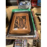 AN ASSORTMENT OF FRAMED PRINTS, PICTURES AND MIRRORS