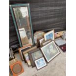 AN ASSORTMENT OF FRAMED PRINTS AND PICTURES