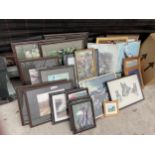 AN ASSORTMENT OF FRAMED PRINTS AND PICTURES