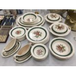 A CROWN DUCAL DINNER SERVICE CONTAINING SERVING PLATES AND PLATTERS, DINNER AND SIDE PLATES,