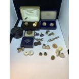 VARIOUS ITEMS TO INCLUDE TWO PAIRS OF SILVER PLATED CUFF LINKS (ONE BOXED), A COLLECTION OF STUDS