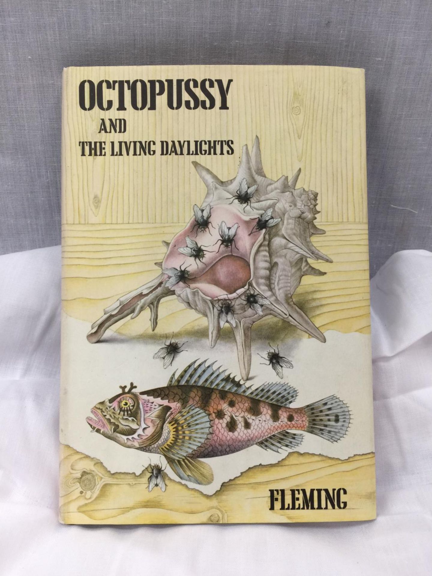 A FIRST EDITION JAMES BOND NOVEL - OCTOPUSSY AND THE LIVING DAYLIGHTS BY IAN FLEMING, HARDBACK