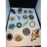 FIFTEEN VARIOUS GOOD QUALITY COSTUME JEWELLERY BROOCHES