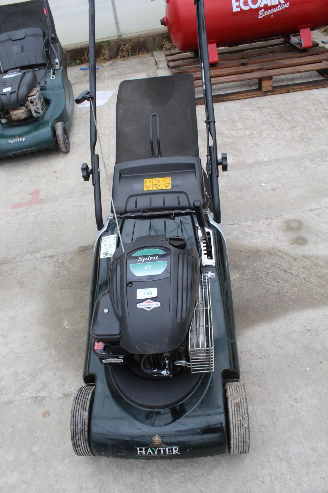 HAYTER 41 SPIRIT 16"SELF PROPELLED LAWN MOWER & GRASS BOX NO VAT - Image 2 of 2