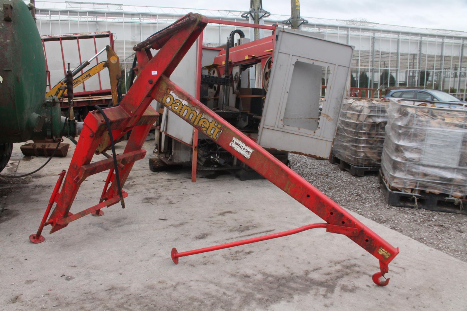 BAMLETT 3 POINT LINKAGE REAR CRANE ATTATCHMENT TYPE SLU 601 SERIAL NUMBER 674 NO VAT