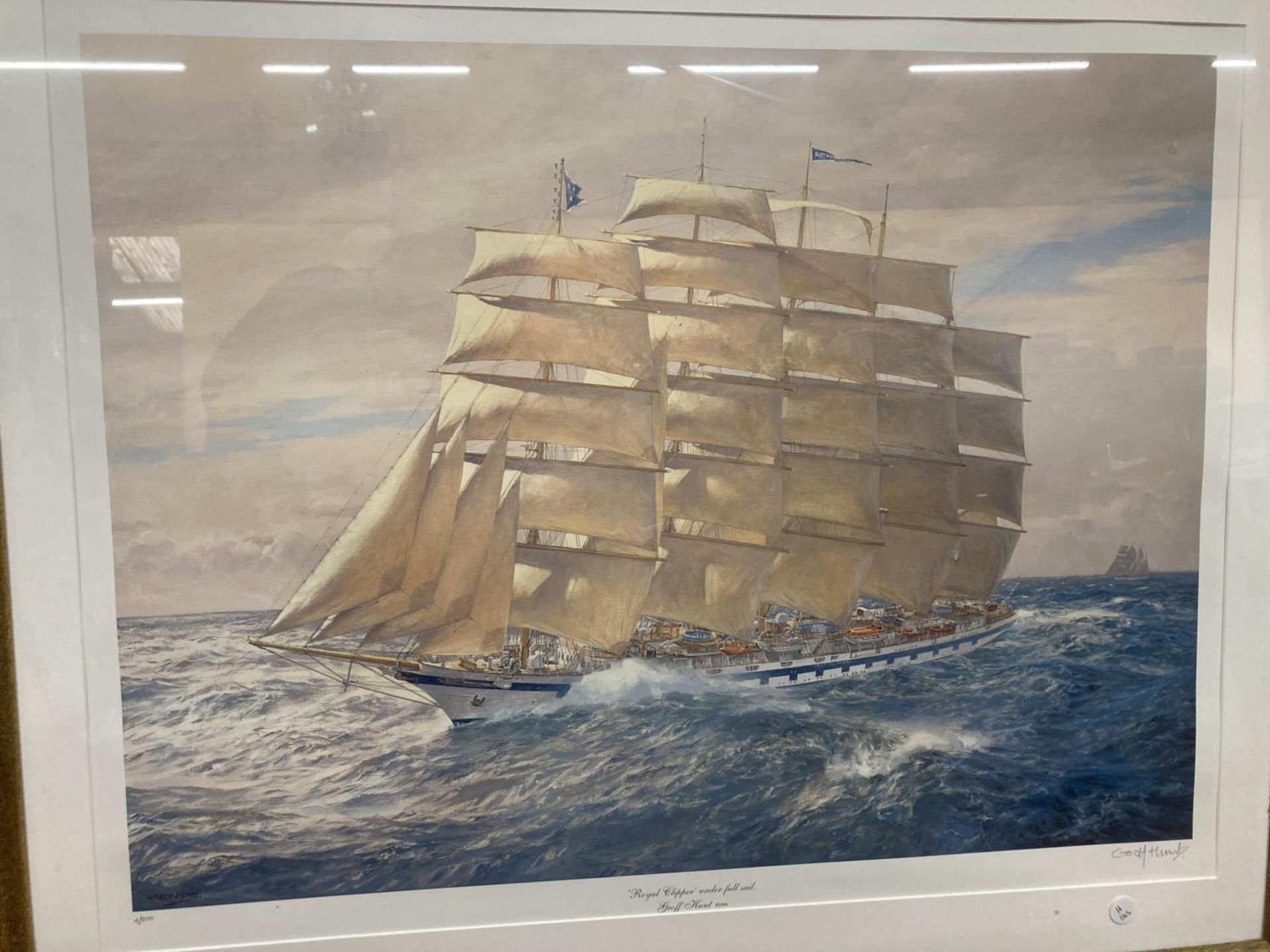 A LARGE GILT FRAMED SIGNED LIMITED EDITION PRINT OF ROYAL CLIPPER UNDER FULL SAIL BY GEOFF HUNT NO.4 - Image 2 of 5