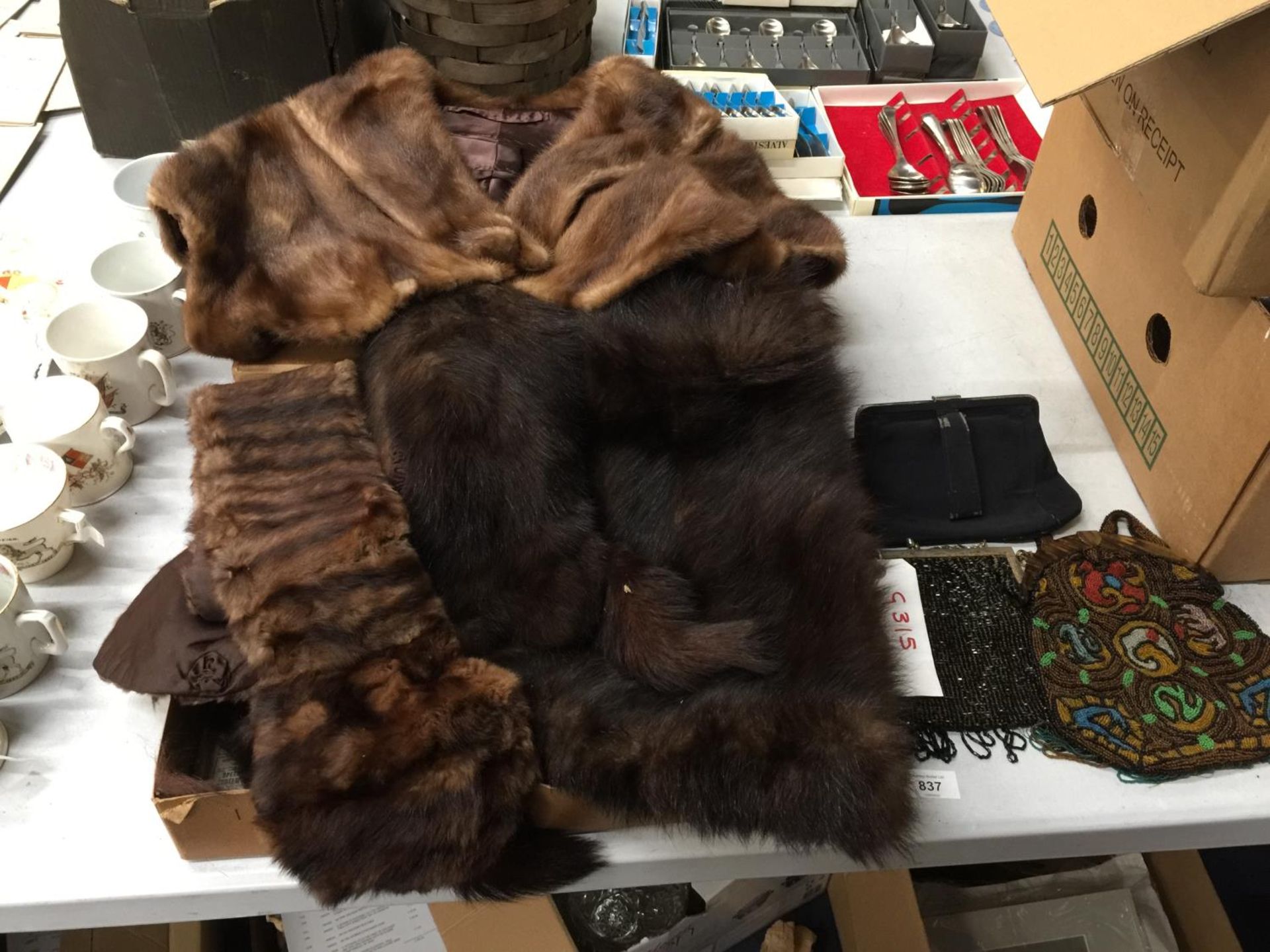 A COLLECTION OF FUR WRAPS AND STOLES PLUS TWO VINTAGE BEADED HANDBAGS, AND ONE OTHER - Image 2 of 8