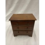 A MAHOGANY APPRENTICE PIECE, A CHEST OF THREE LONG DRAWERS 25CM X 25CM X 17CM