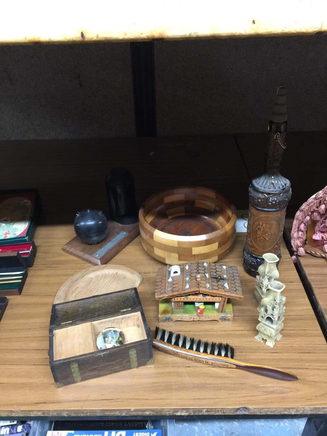 A QUANTITY OF TREEN ITEMS INCLUDING A MUSICAL BOX, CRUMB TRAY AND BRUSH, BOWL, ORIENTAL STYLE