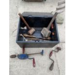 A VINTAGE WOODEN TOOL CHEST AND A QUANTITY OF HAND TOOLS