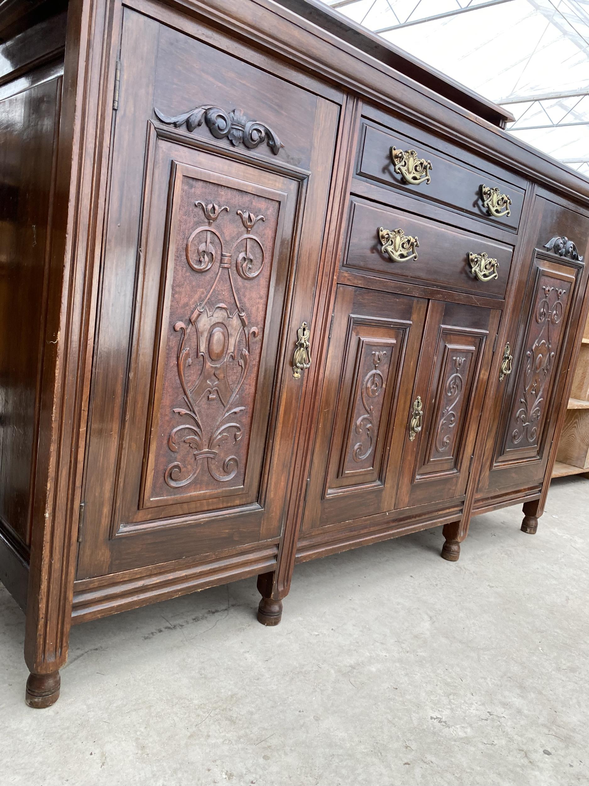 A LATE VICTORIAN SIDEBOARD WITH RAISED BACK, WITH TWO DRAWERS AND FOUR CUPBOARDS TO THE BASE, 59" - Image 4 of 7