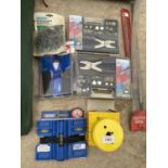 AN ASSORTMENT OF TOOLS TO INCLUDE DRILL BITS, PLASPLUGS AND A DRAPER LEVEL ETC