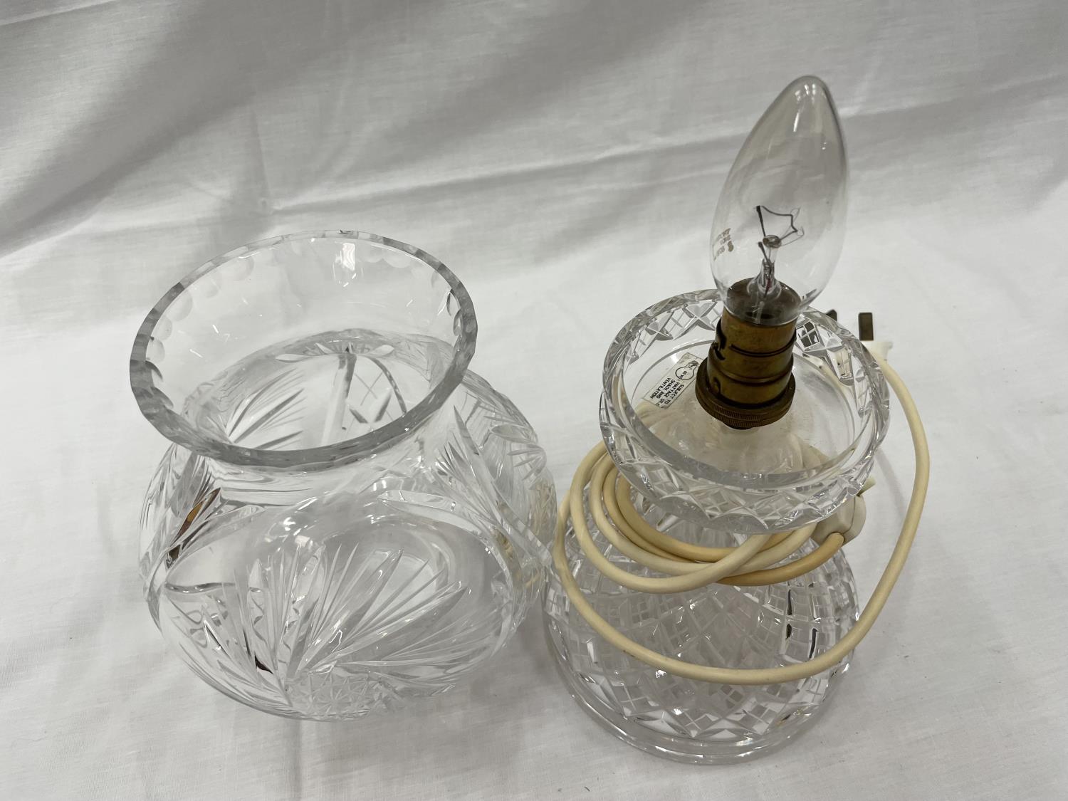 A CUT GLASS TWO PIECE HURRICANE LAMP 31CM TALL - Image 2 of 4