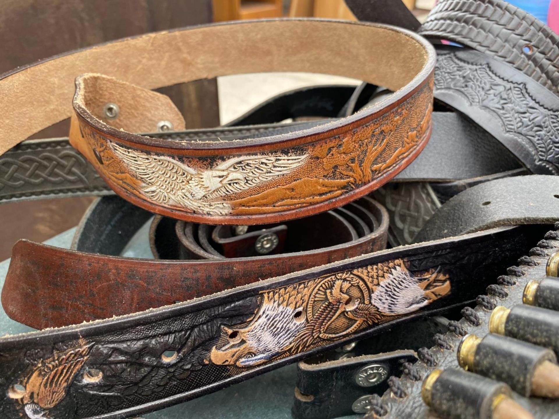 A COLLECTION OF GENTS BELTS - Image 5 of 5