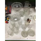 A QUANTITY OF GLASSWARE INCLUDING ETCHED TUMBLERS, CAKE STANDS, JUGS, ETC