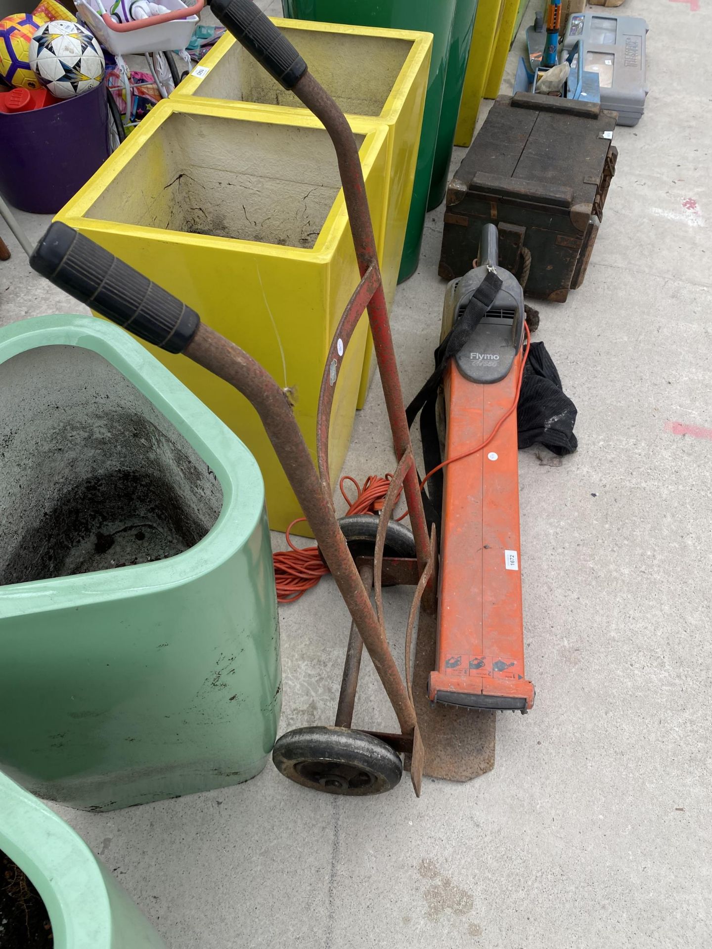 A FLYMO GARDEN VAC AND A METAL SACK TRUCK - Image 2 of 3