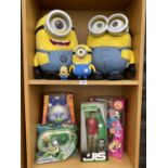 AN ASSORTMENT OF CHILDRENS TOYS TO INCLUDE MINIONS, DOLL FIGURES AND A TROLL ETC